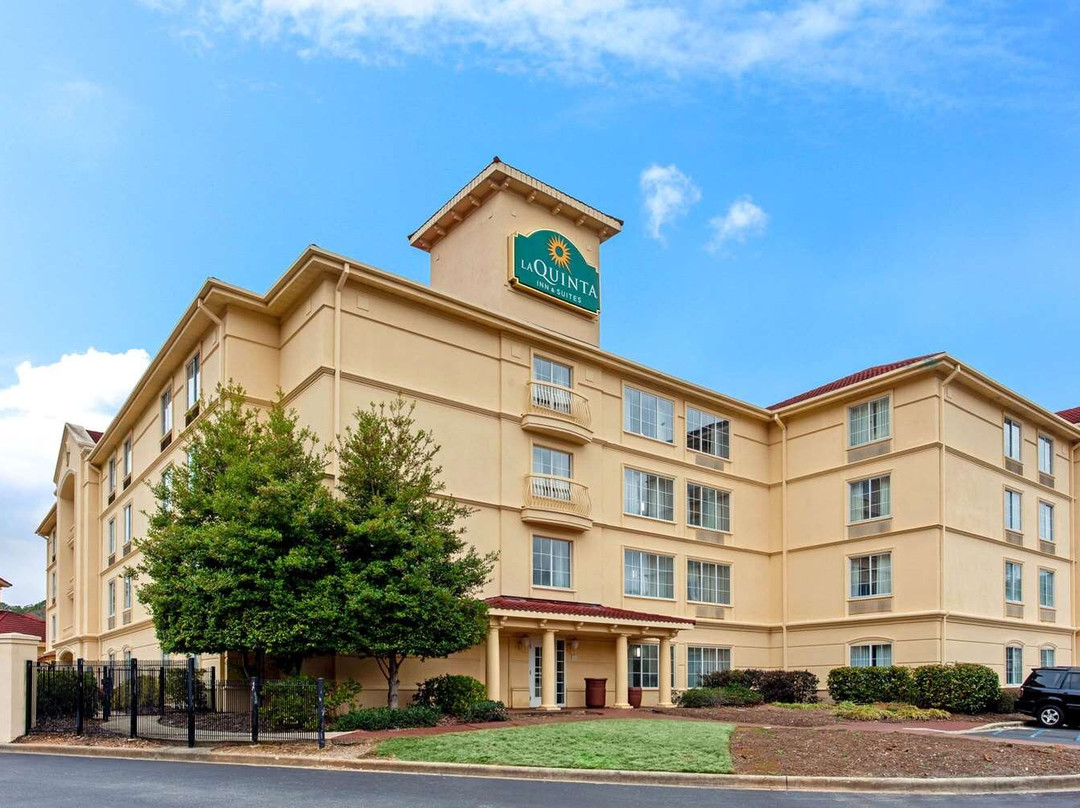 La Quinta Inn & Suites By Wyndham Birmingham Hoover