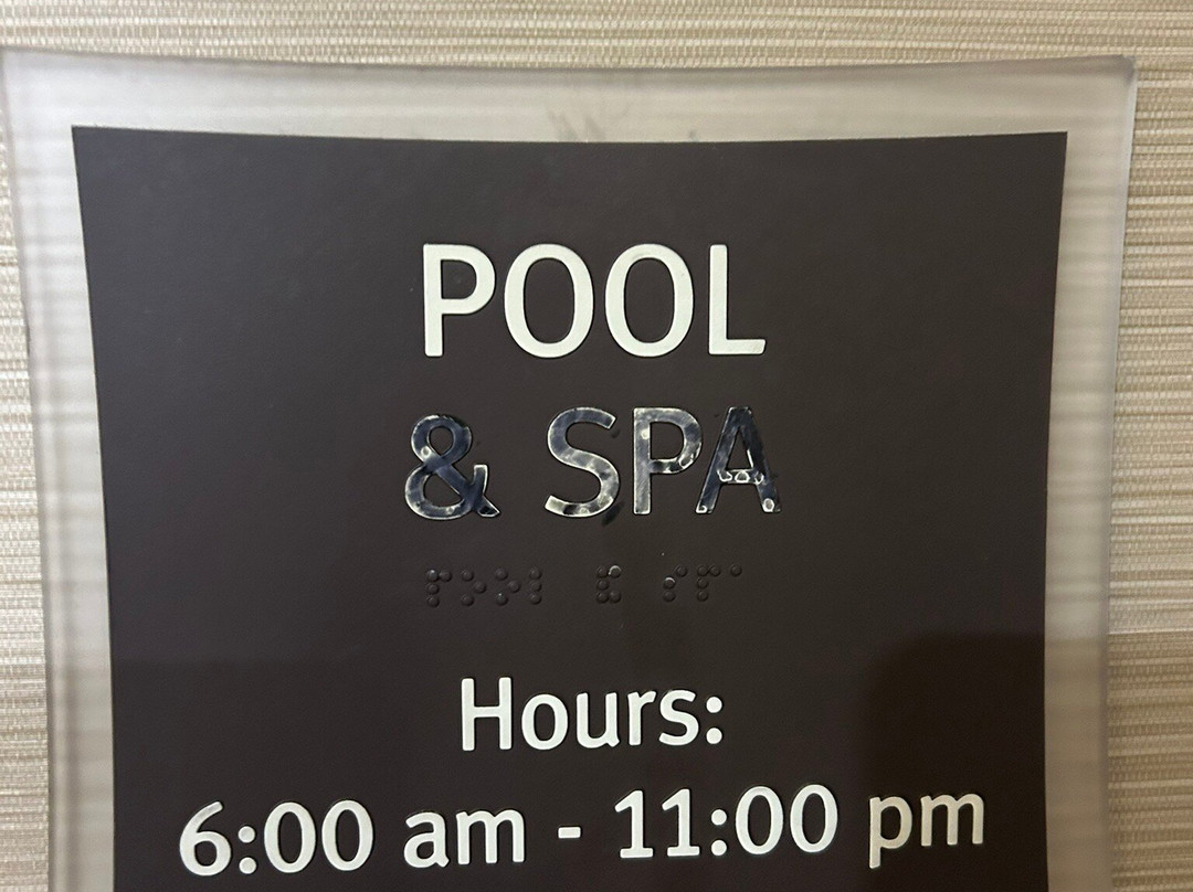 Comfort Suites Clinton Near Presbyterian College主图