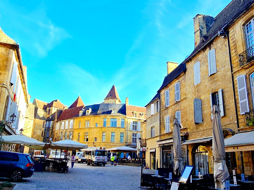 Sarlat Market-萨尔拉必去景点