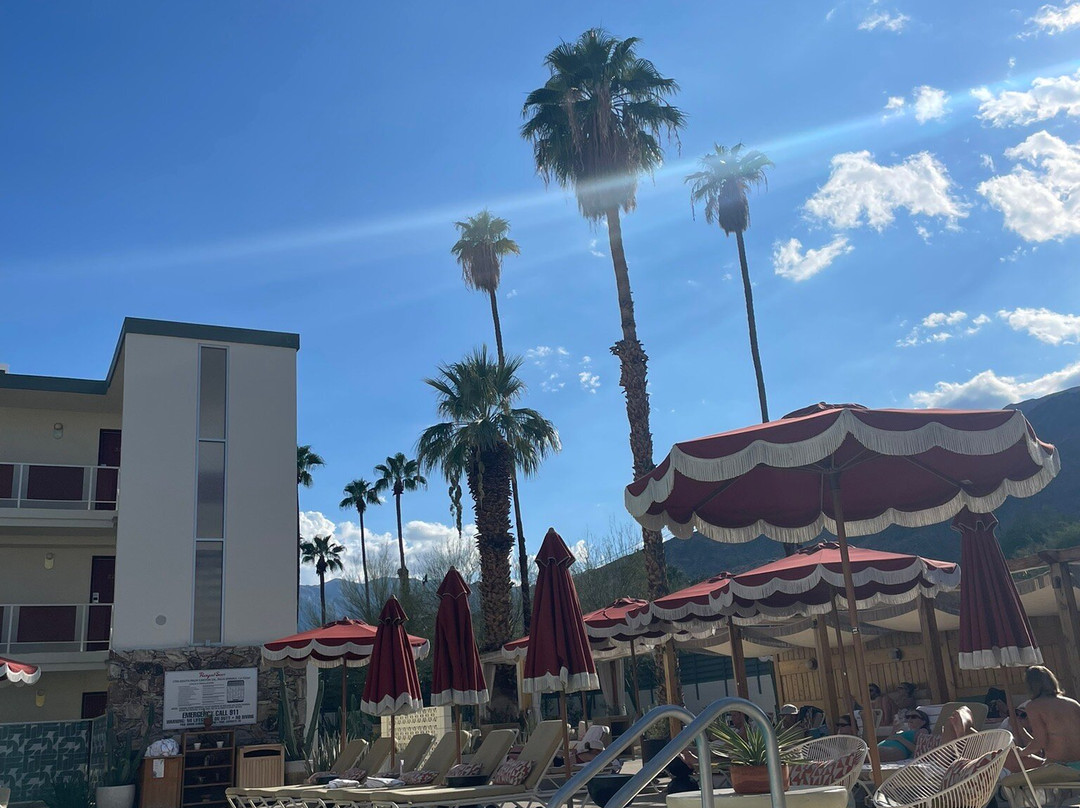 皇家太阳酒店主图