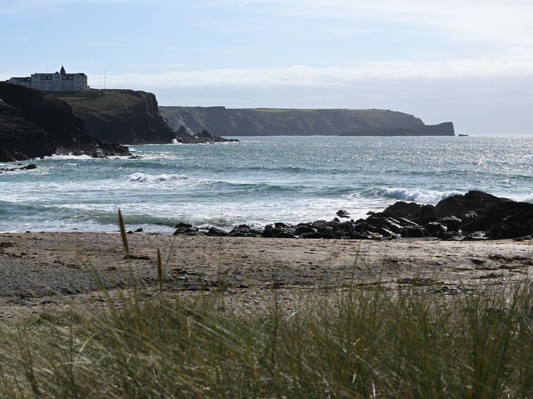 Gunwalloe Church Cove Beach-Gunwalloe必去景点