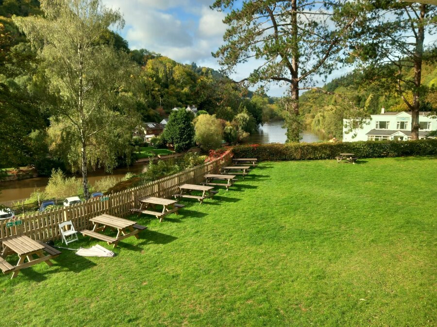 The Royal Lodge主图