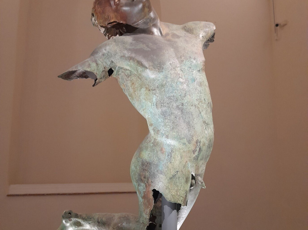 Museo del Satiro Danzante-马扎拉－德尔瓦洛必去景点