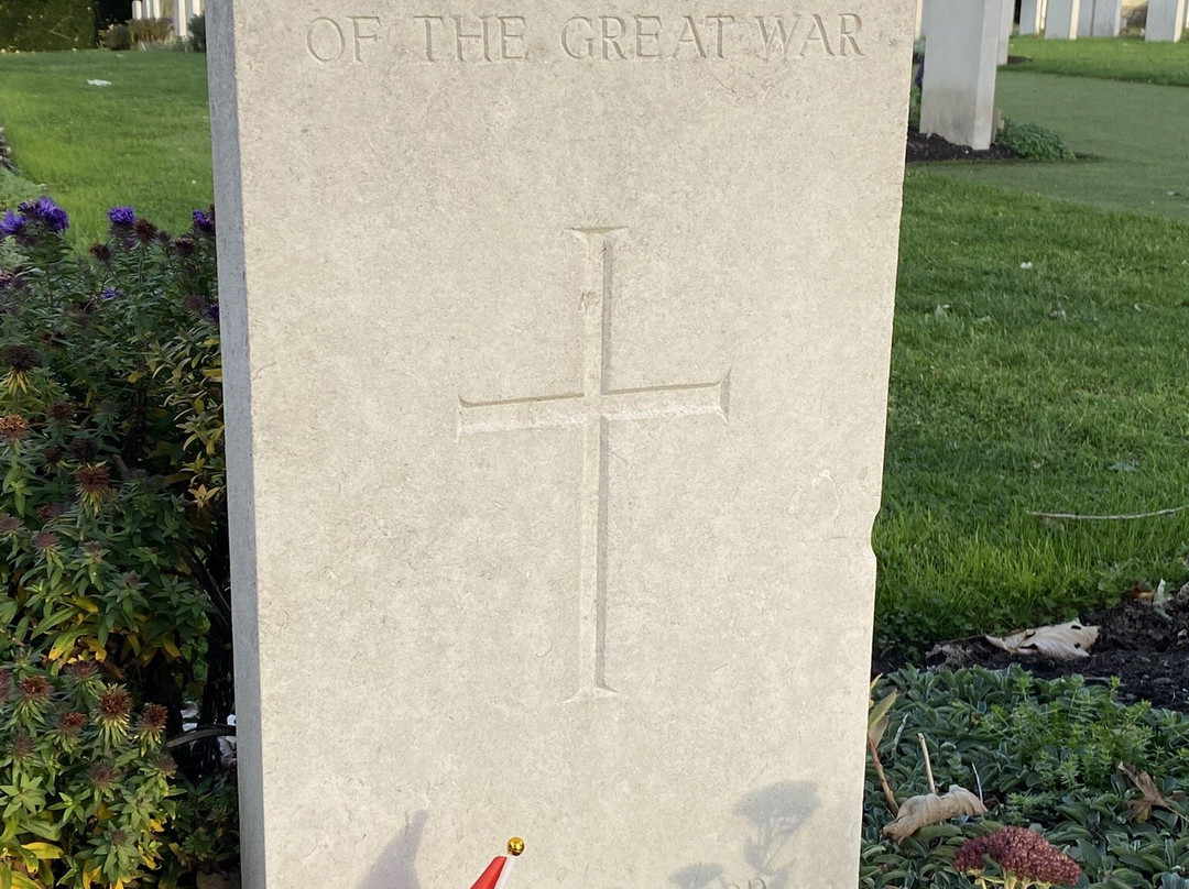 Essex Farm Cemetery-伊普尔必去景点