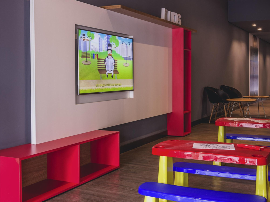 宜必思卡洛斯巴尔博萨酒店主图