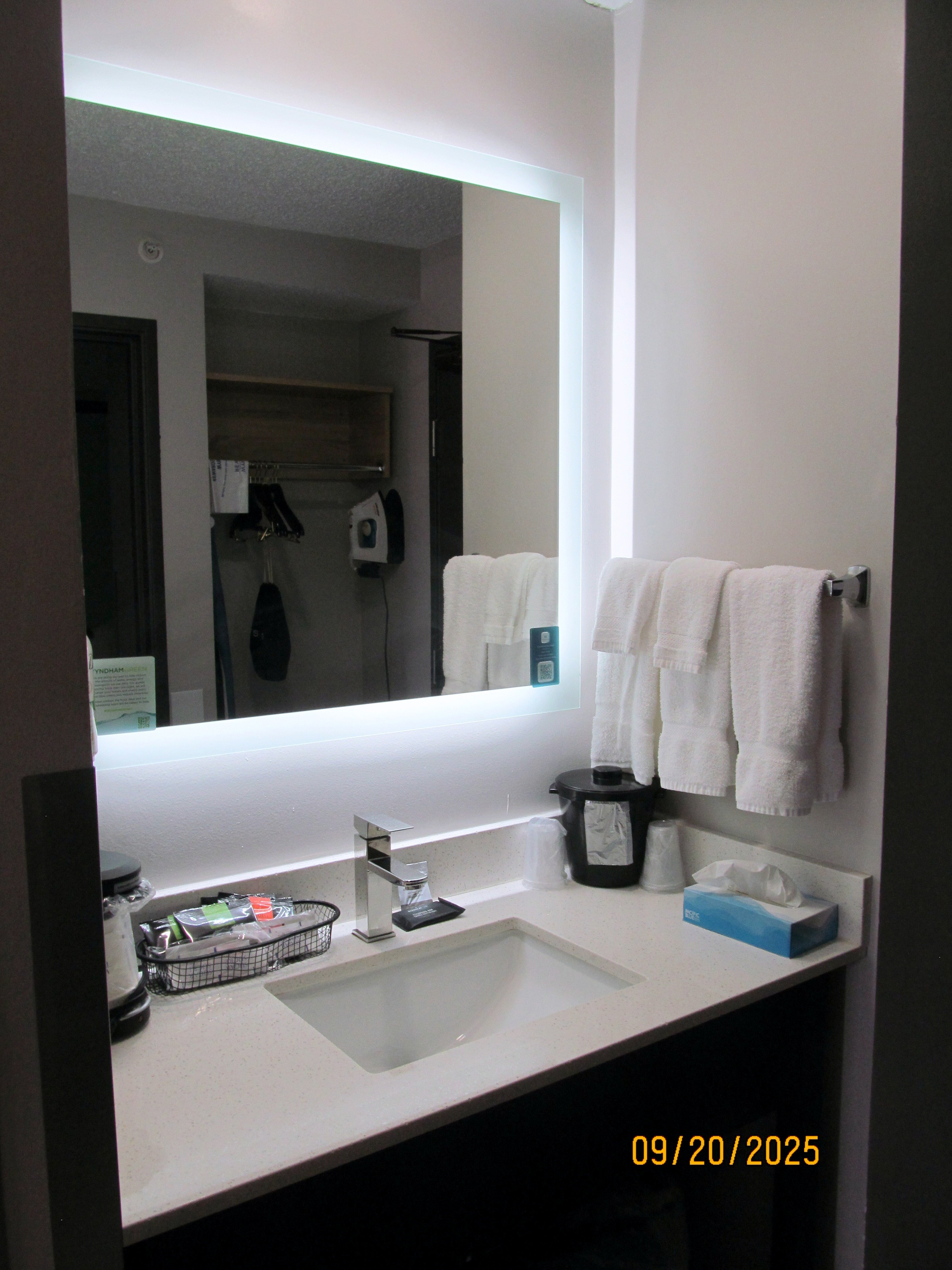 La Quinta Inn & Suites by Wyndham Mansfield OH-浴室