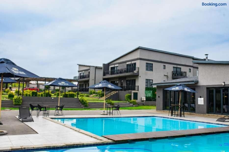 Apex Boutique Hotel