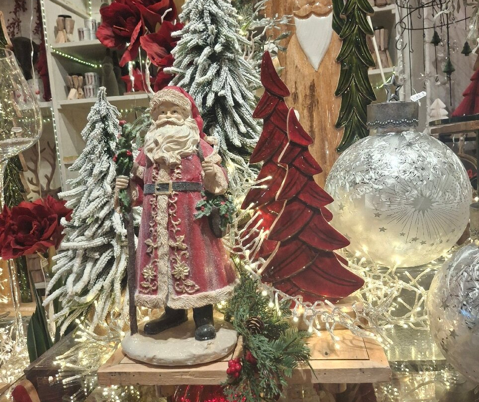 Weinfurtner Glasdorf-Arnbruck必去景点