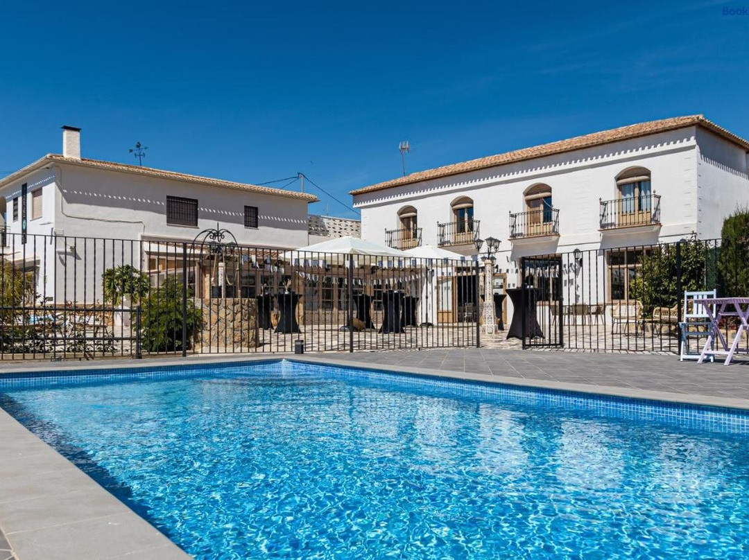 拉莫雷纳酒店主图