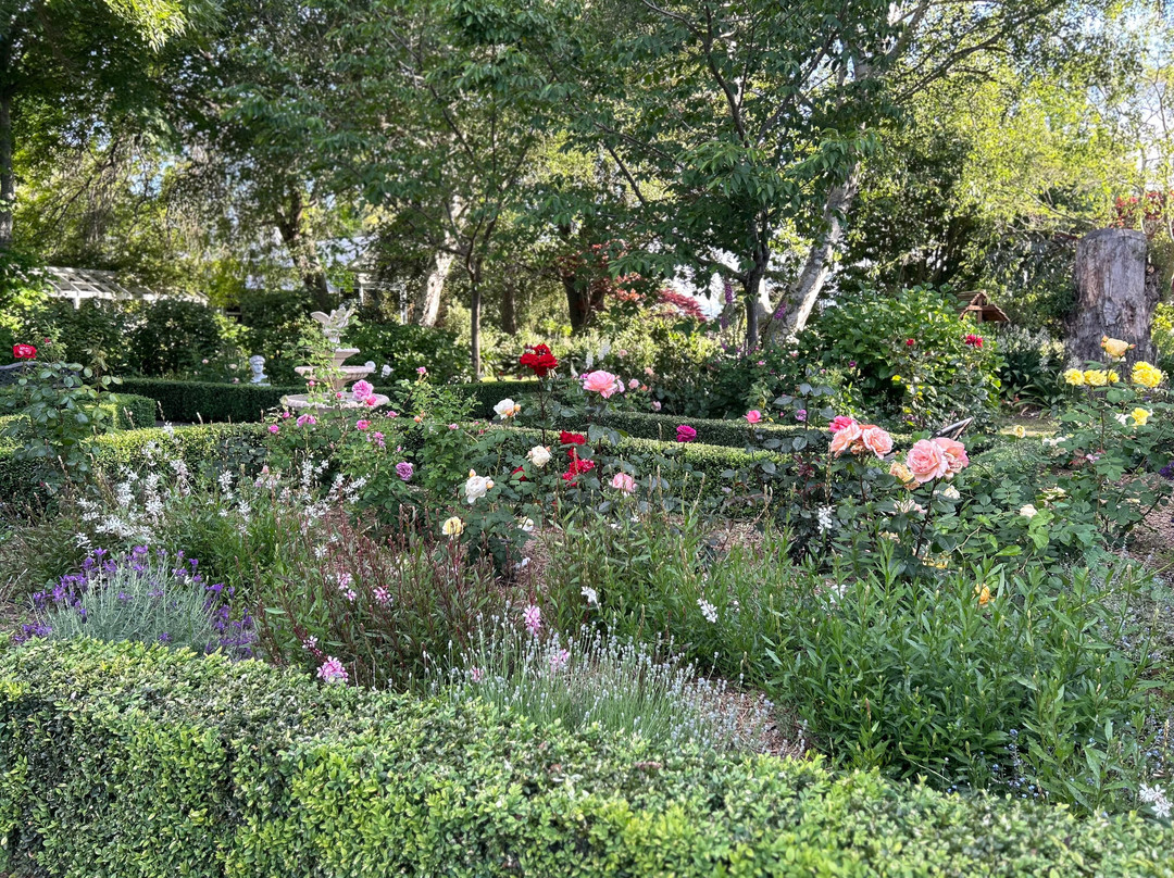 The Jolly Poacher Retreat主图