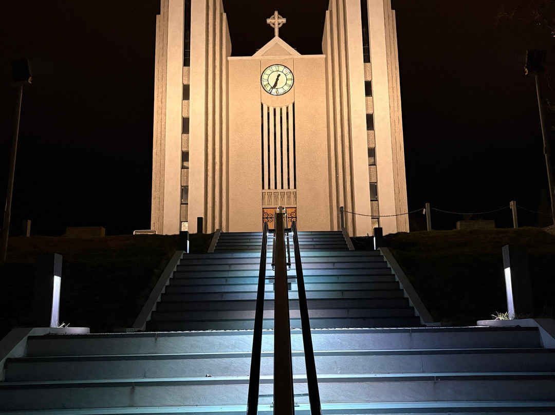 Akureyrarkirkja-阿克雷里必去景点