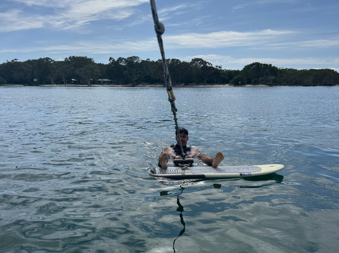 Gold Coast Wake Boat Adventures-拉布拉多必去景点