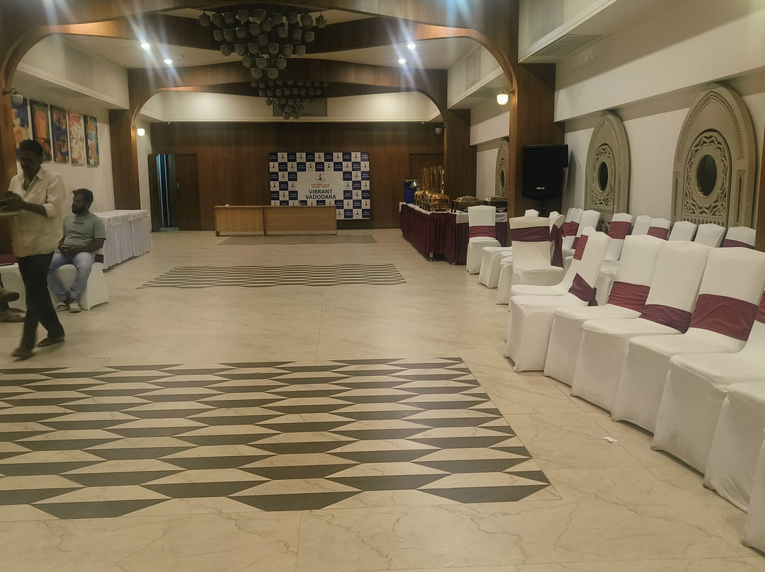 Keys Lite By Lemon Tree Hotels, Vadodara