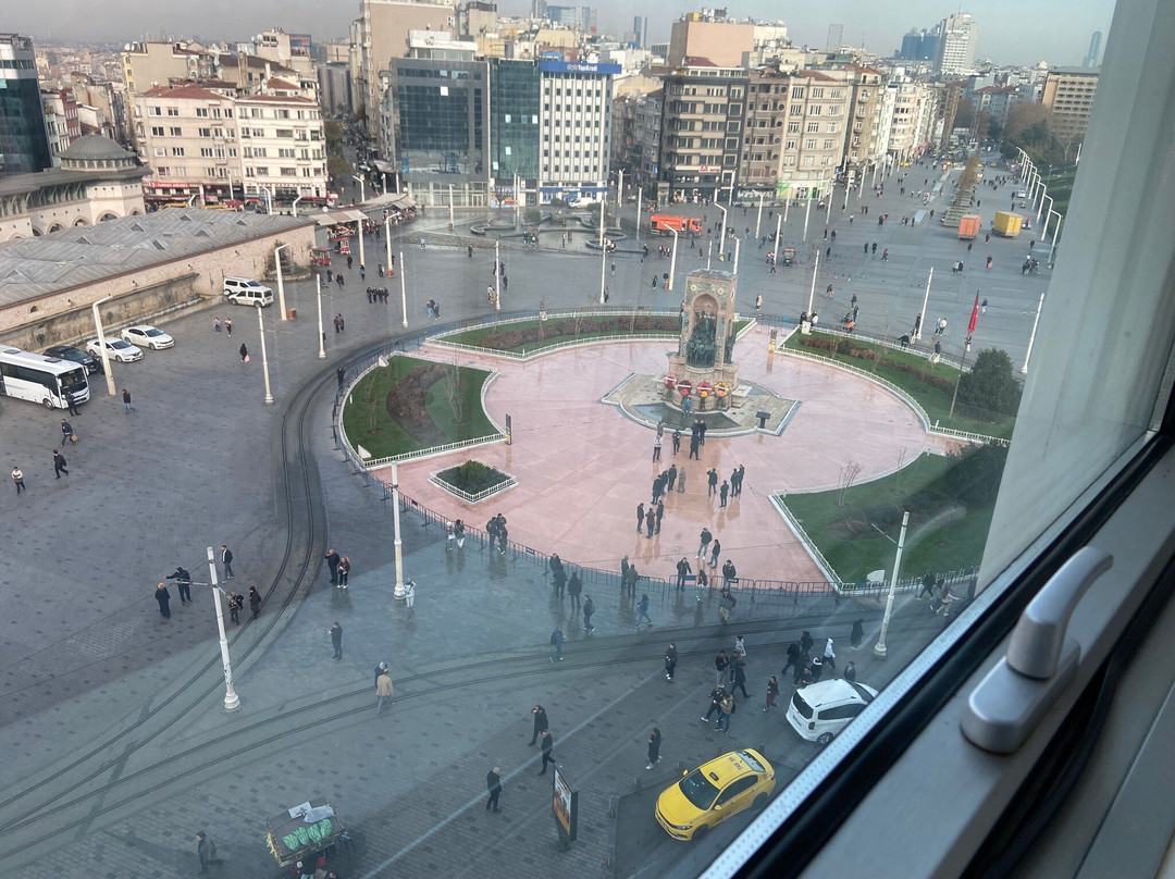 塔克西姆广场-伊斯坦布尔必去景点