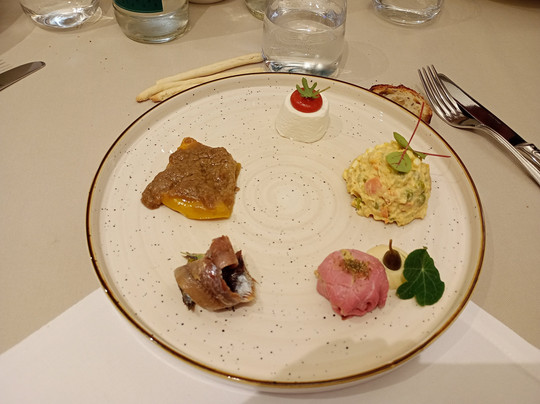 Hotel Celestino主图