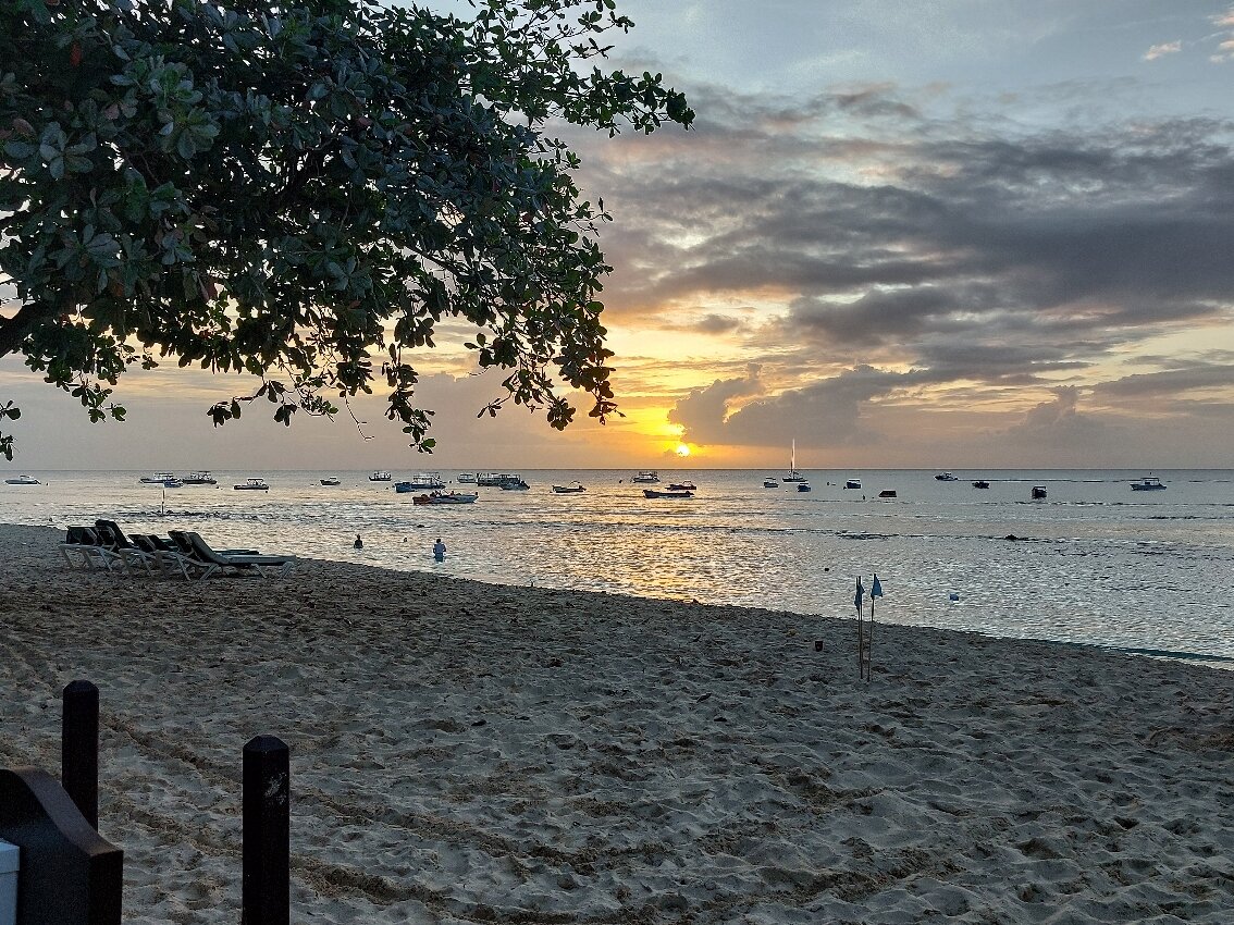 芒果湾全包酒店-官方