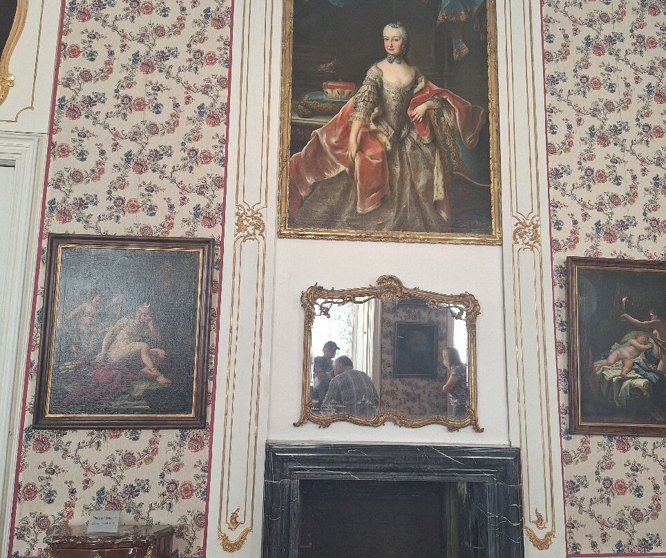 Seehof Castle-梅默尔斯多夫必去景点