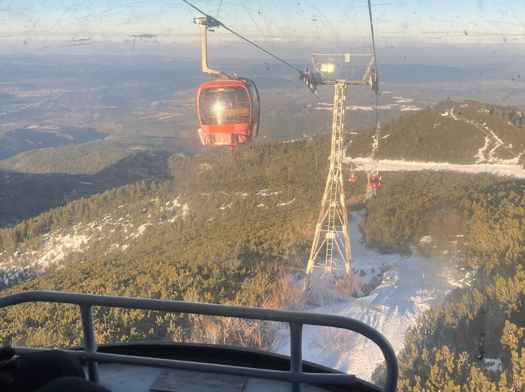 Ski School Borosport-波罗维兹必去景点