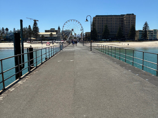 Glenelg Pier-格莱内尔格必去景点