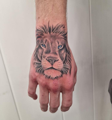 INKspiration Tattoo and Piercing Studio-托雷莫里诺斯必去景点