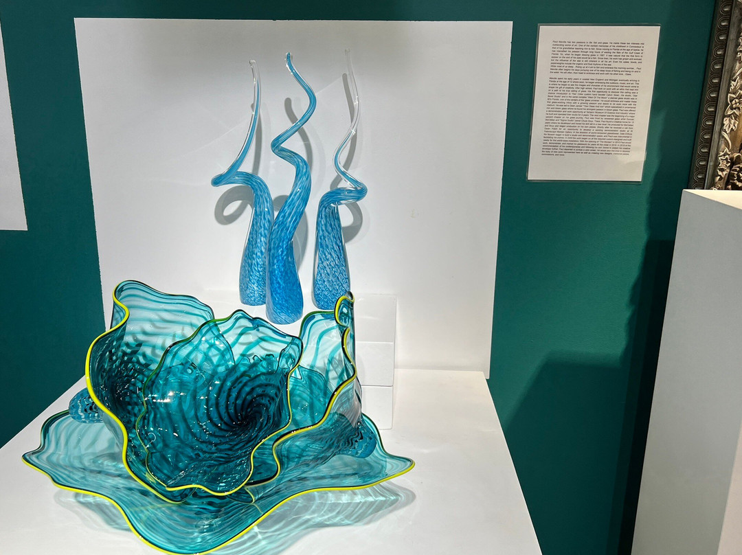 Duncan McClellan Gallery-圣彼德斯堡必去景点