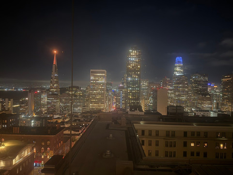 The InterContinental Mark Hopkins building-旧金山必去景点