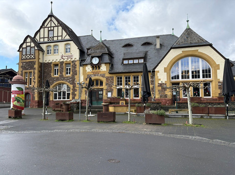 Mittelalterlicher Marktplatz-贝恩卡斯特尔－屈斯必去景点