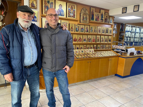 Rouvis Lace & Silver