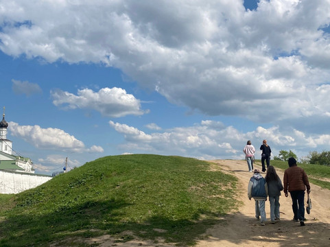 Remains of Land Defensive Earthwork-Ryazan必去景点