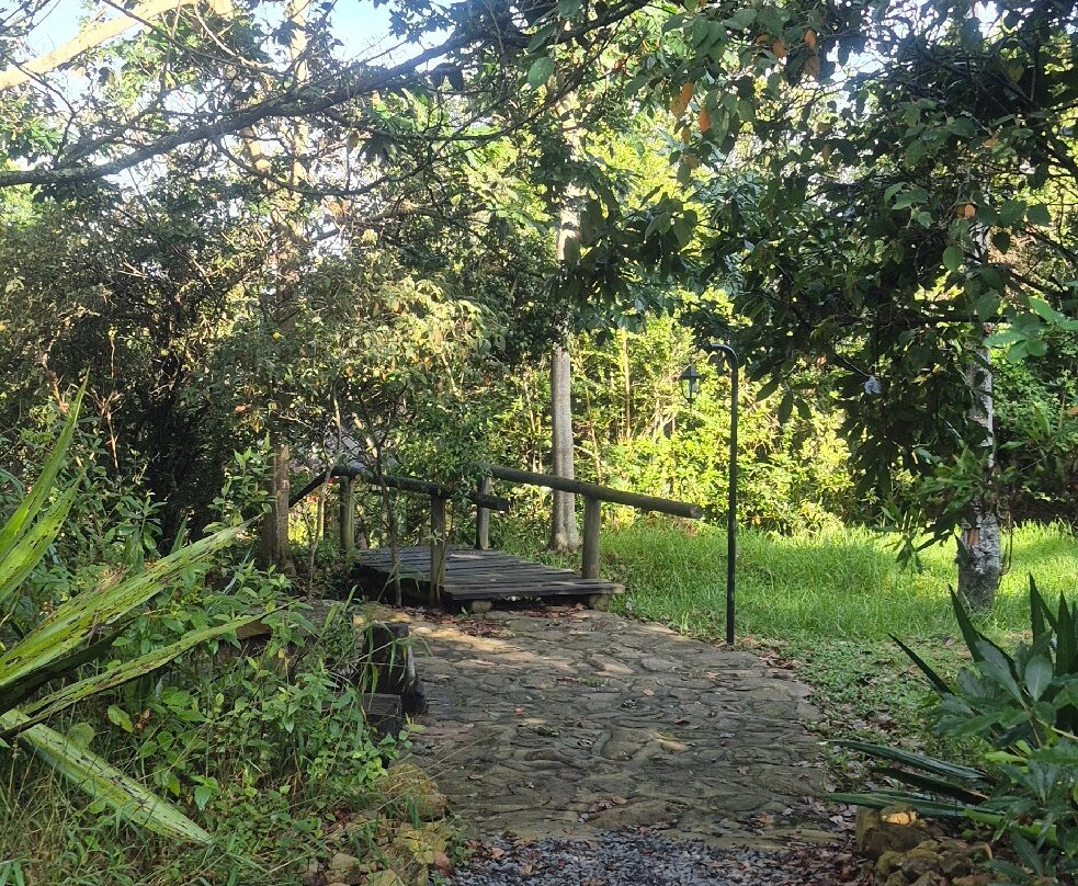 雷纳塞尔旅馆主图