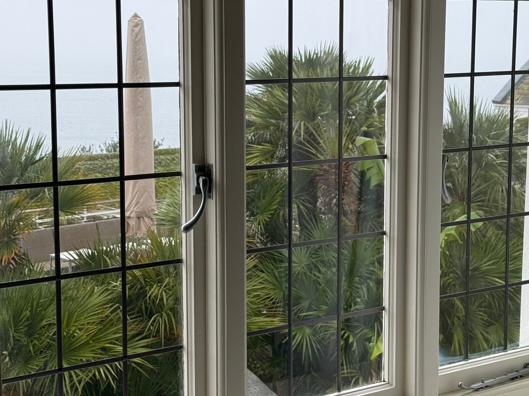 特里桑顿酒店主图