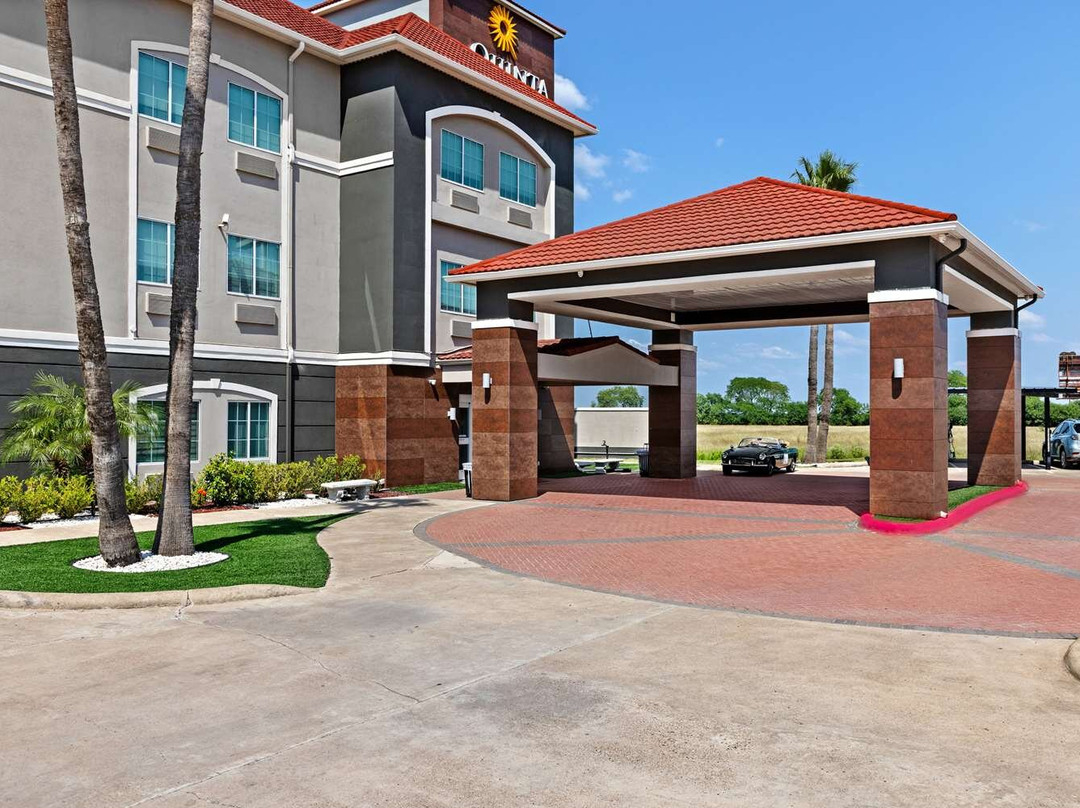 Raymondville酒店住宿-La Quinta Inn & Suites by Wyndham Raymondville