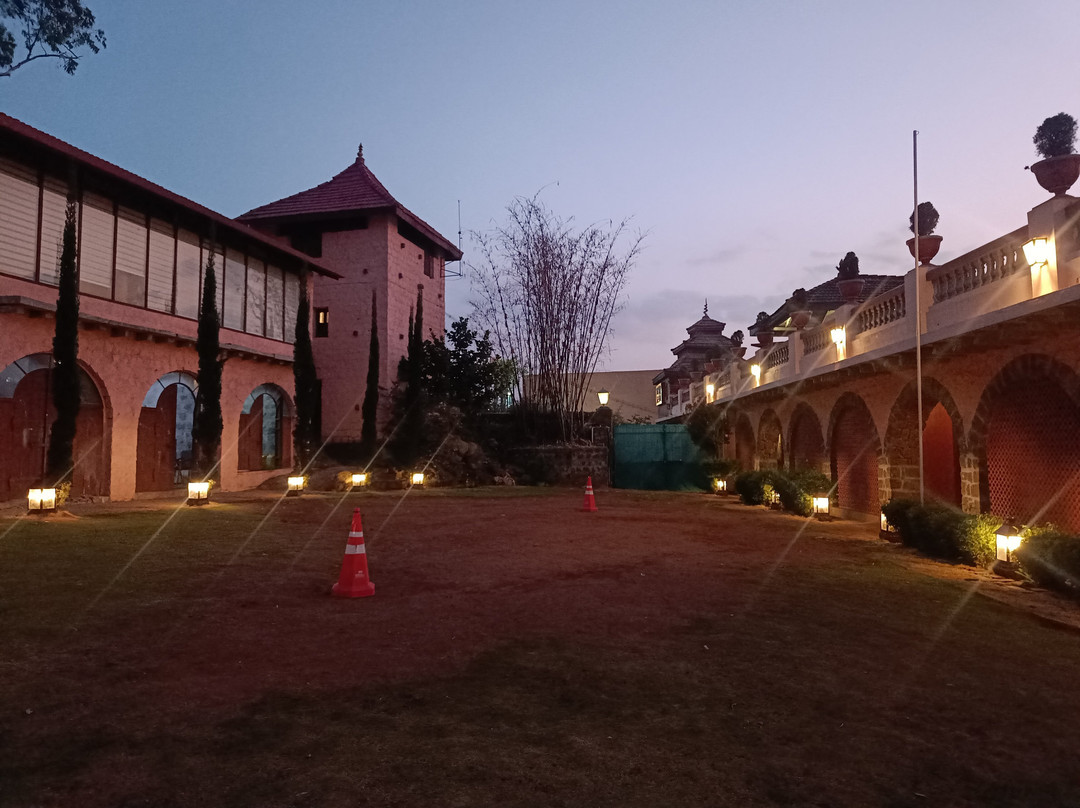 雅靠芒果山酒店主图