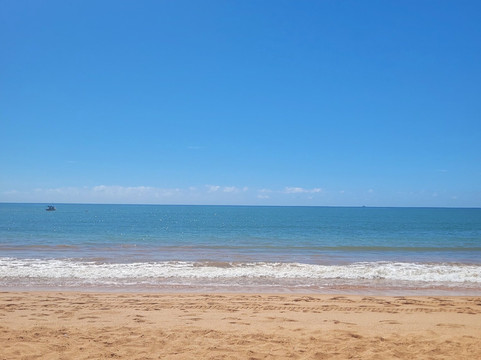 Praia de Manguinhos-Serra必去景点