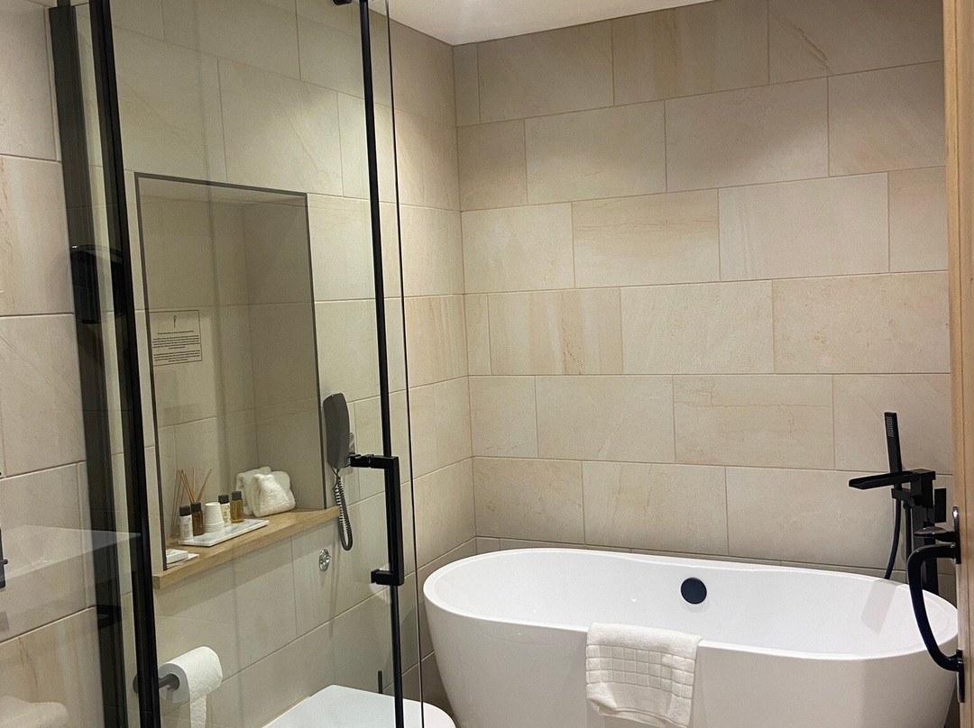 规则霍尔的羊毛旅馆主图