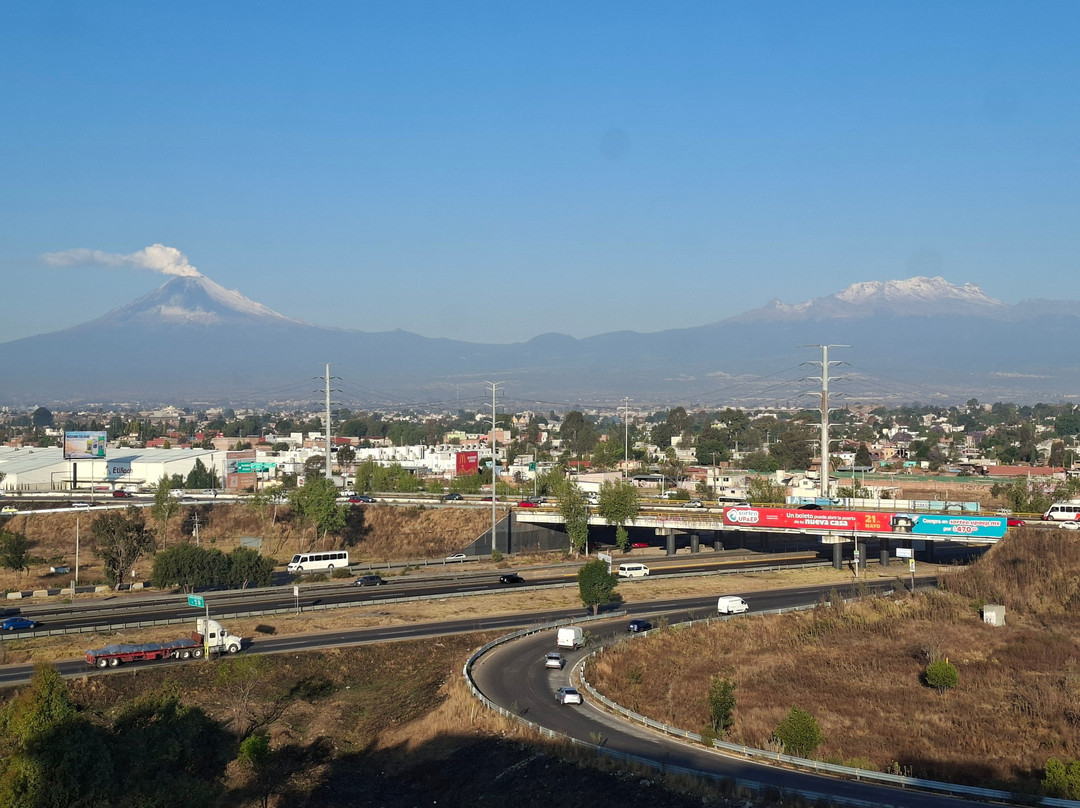 墨西哥安可普埃布拉华美达酒店主图