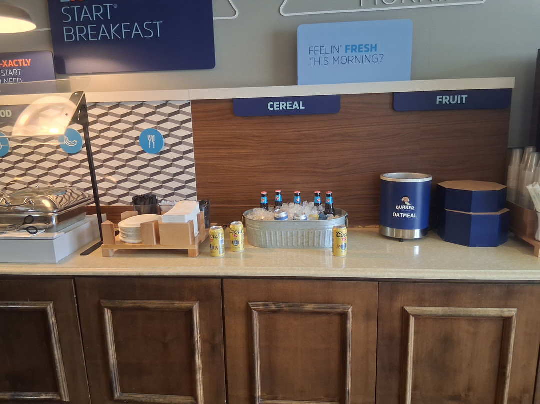 智选假日套房酒店威利斯顿 by IHG主图