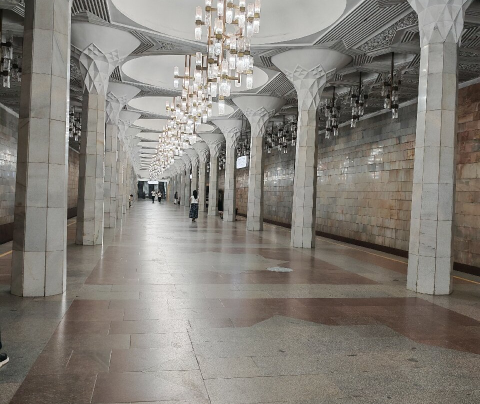 Tashkent Metro tour guide-塔什干必去景点