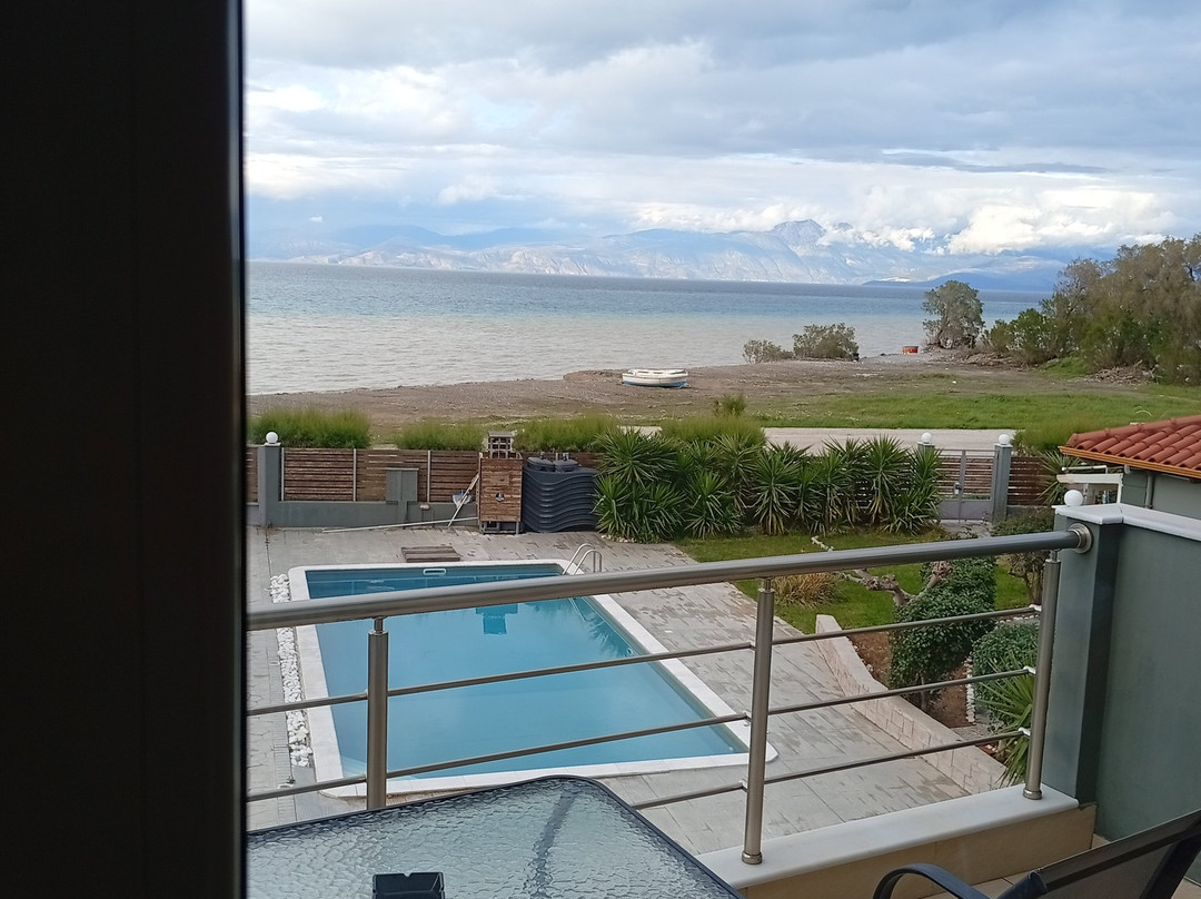 Isola Apartments主图