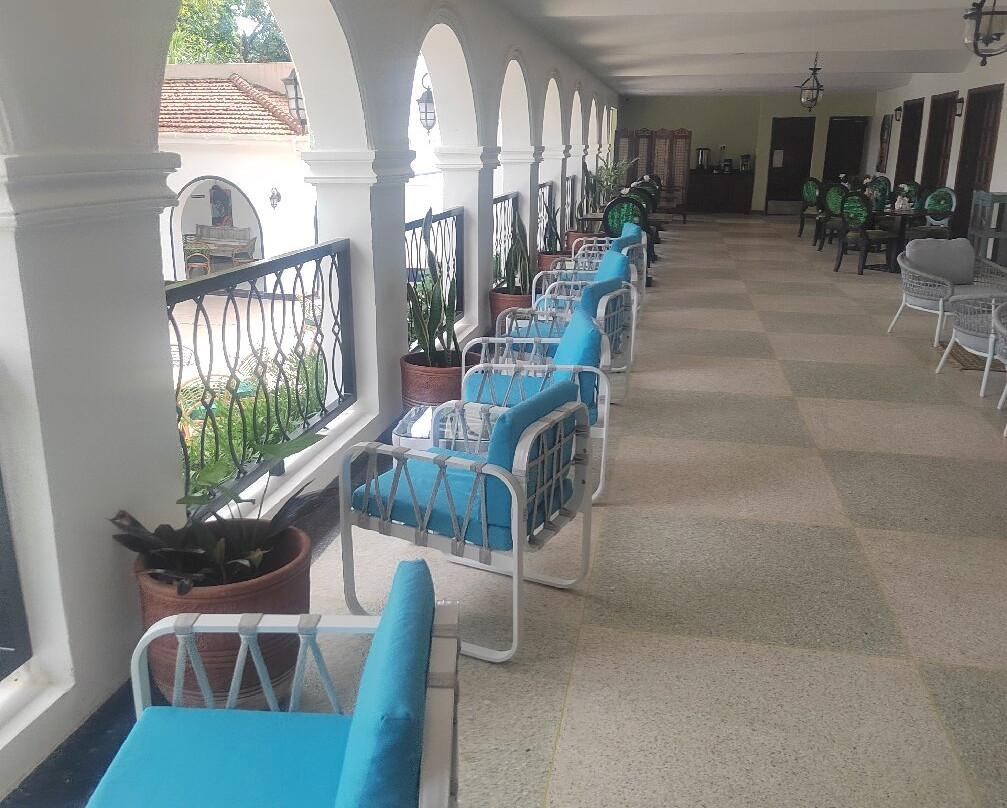 埃尔贡山水疗酒店主图