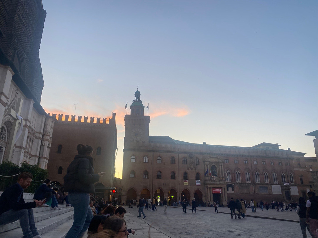 博洛尼亚主广场-博洛尼亚必去景点