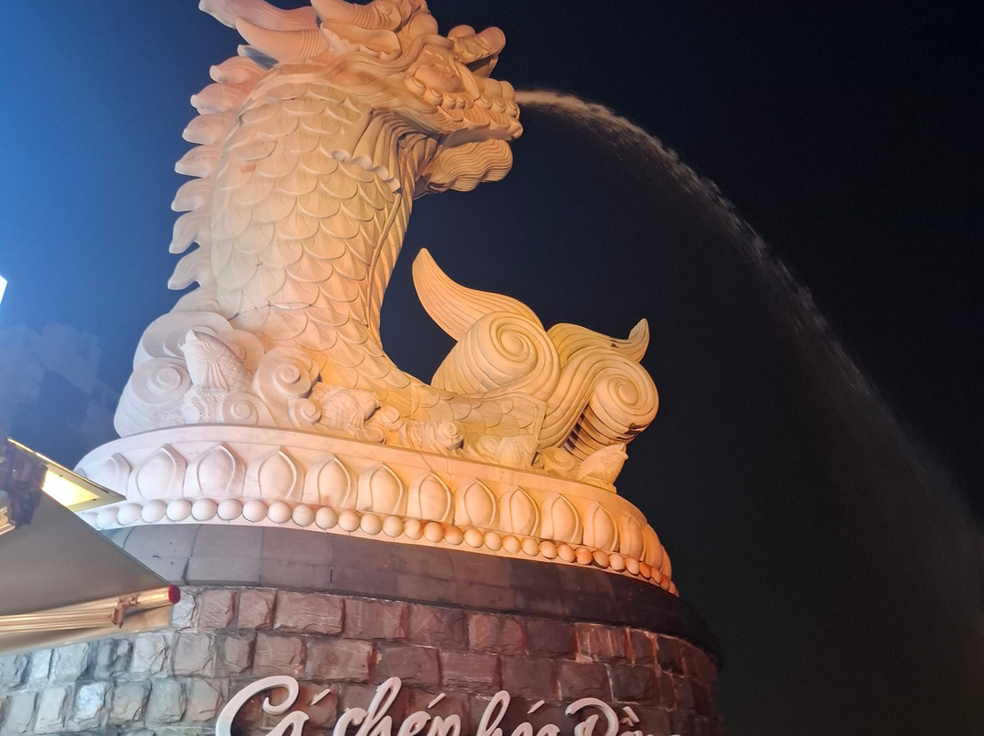 岘港美利亚珍珠河滨酒店主图