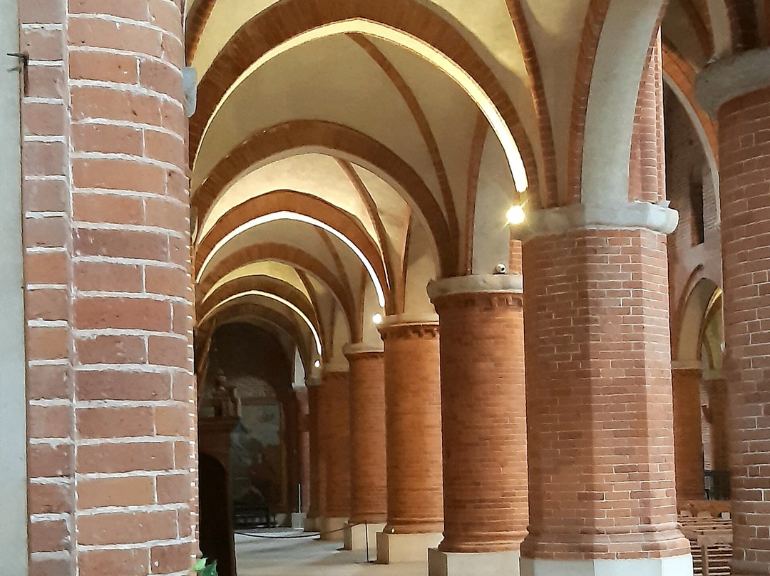 Abbazia Santa Maria di Morimondo-Morimondo必去景点