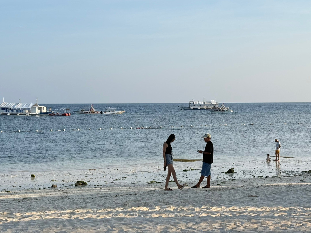 阿罗纳海滩赫纳度假村主图
