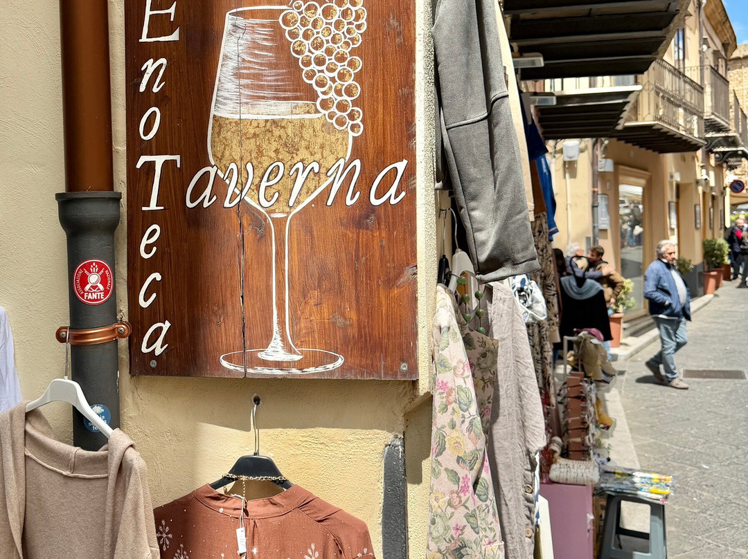 Enoteca Taverna U.v.a Club