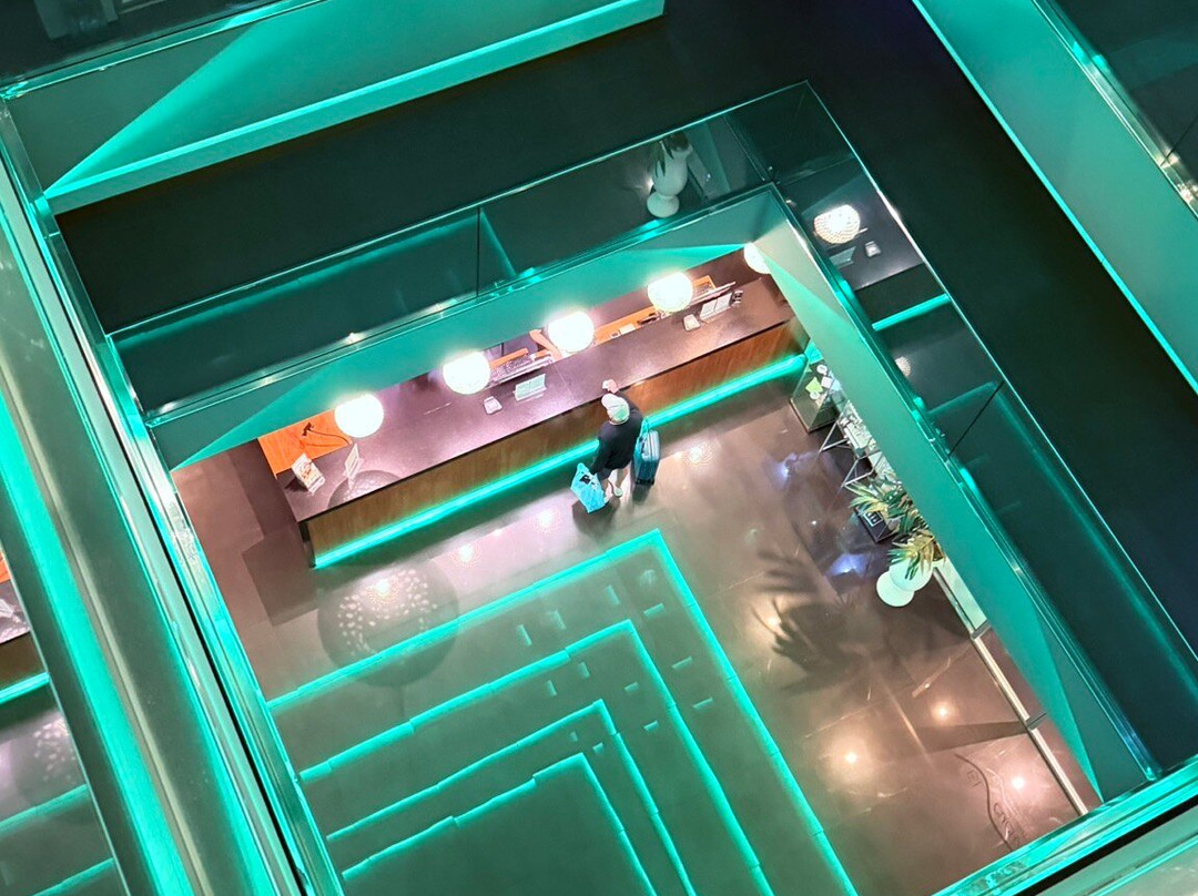 多纳蒙斯酒店主图