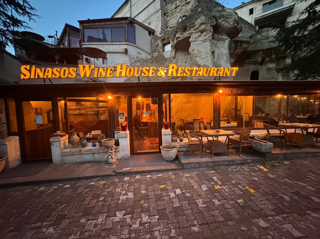Sinasos Wine House & Restaurant