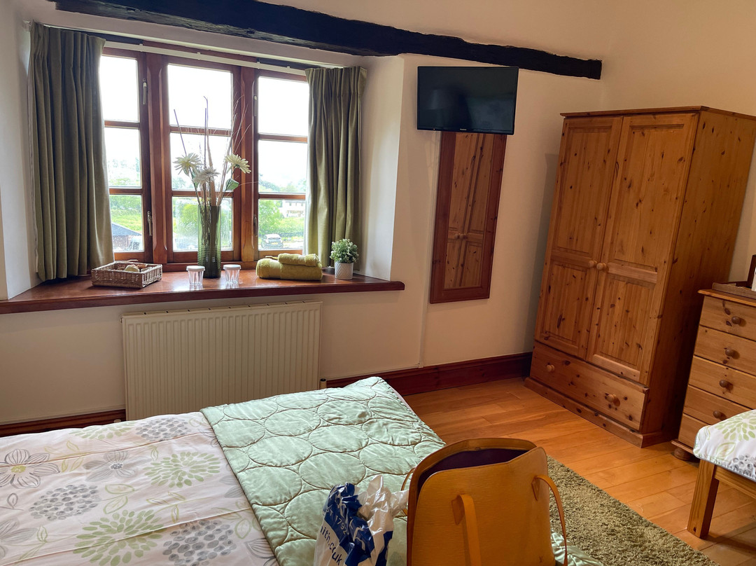 Coombe House Bed and Breakfast主图