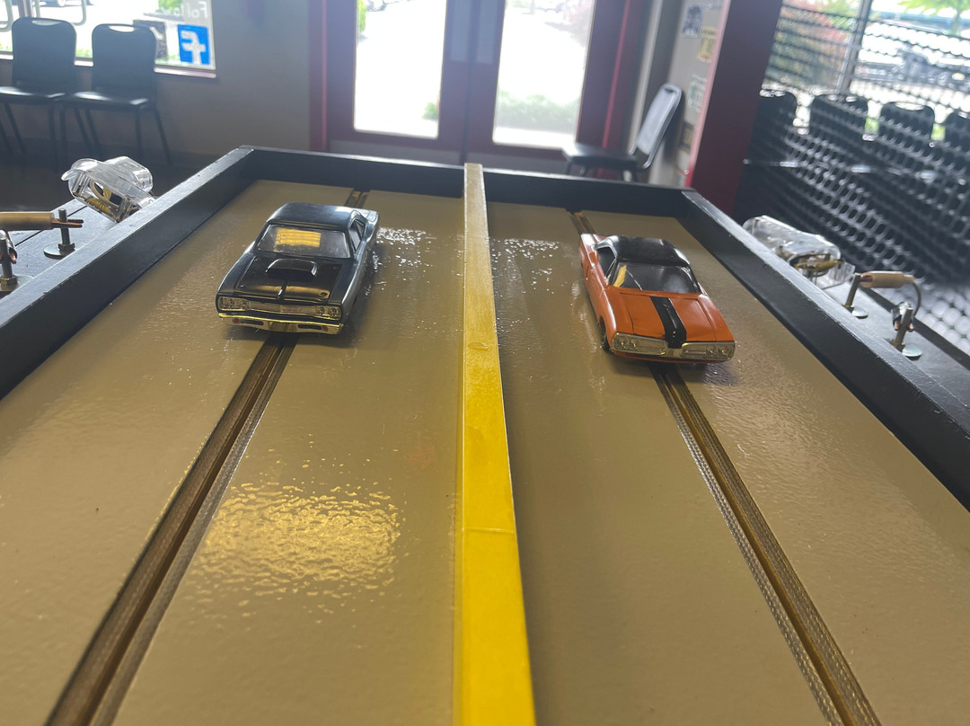 The Checkered Flag Slot Car and RC Complex-塞维尔维尔必去景点