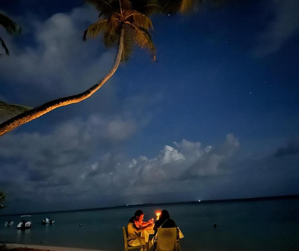 Nika Inn Himandhoo